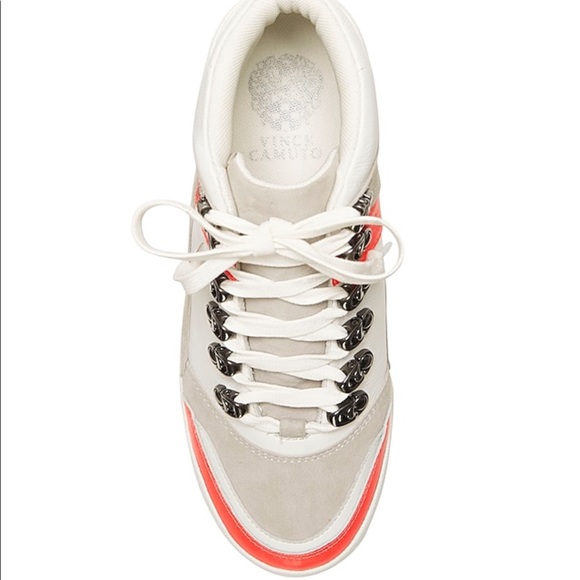 Vince Camuto SAMPHY HIGH-TOP SNEAKER - Picture 3 of 14